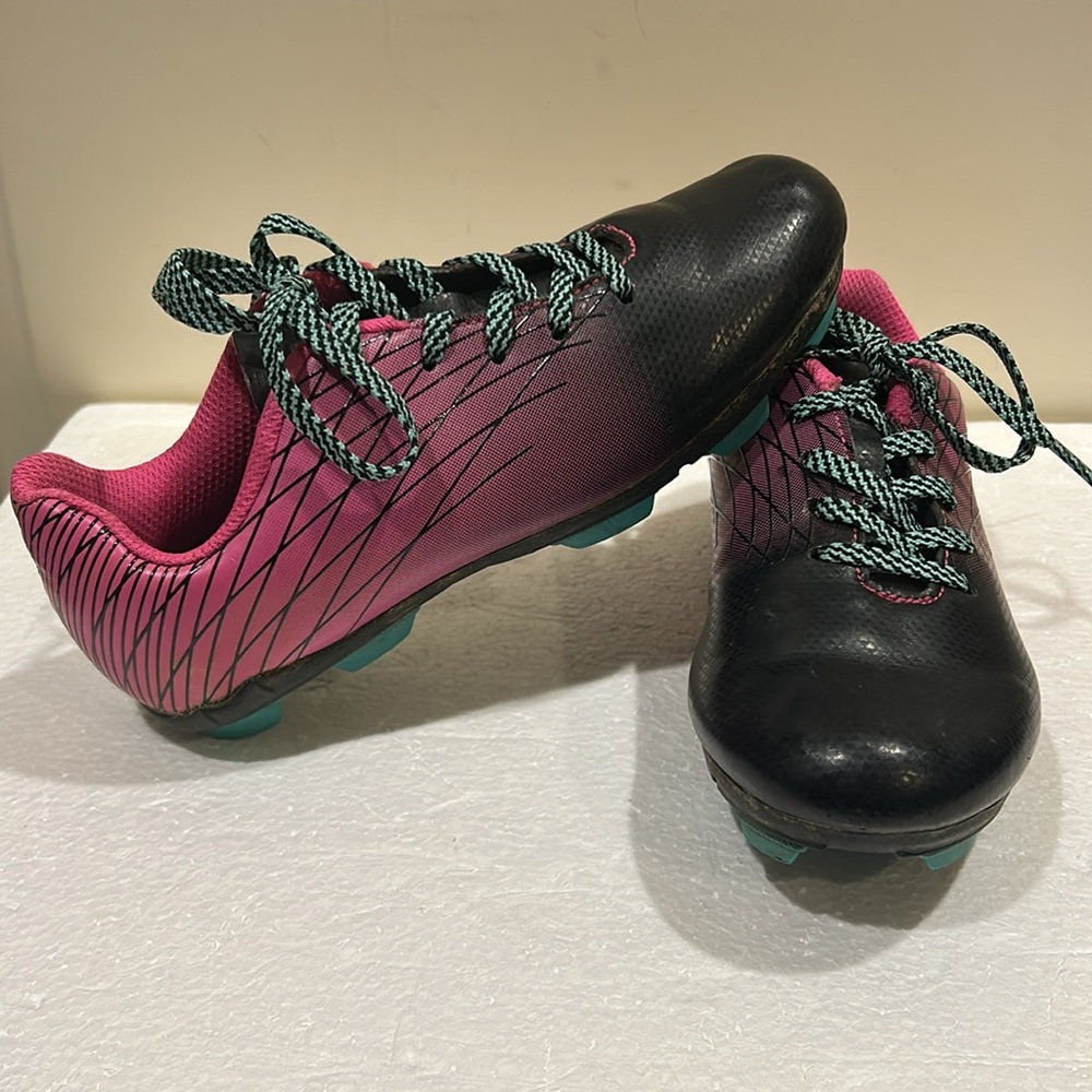 DSG Kids lace up sports Soccer Cleats girls size 1 pink & black